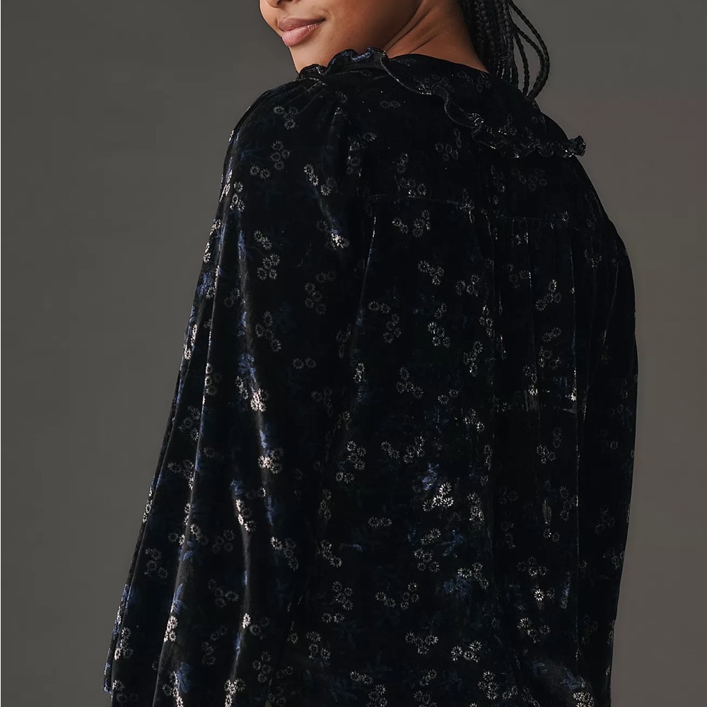 Nwot Pilcro keira Black with Blue Velvet Blouse - Picture 6 of 7